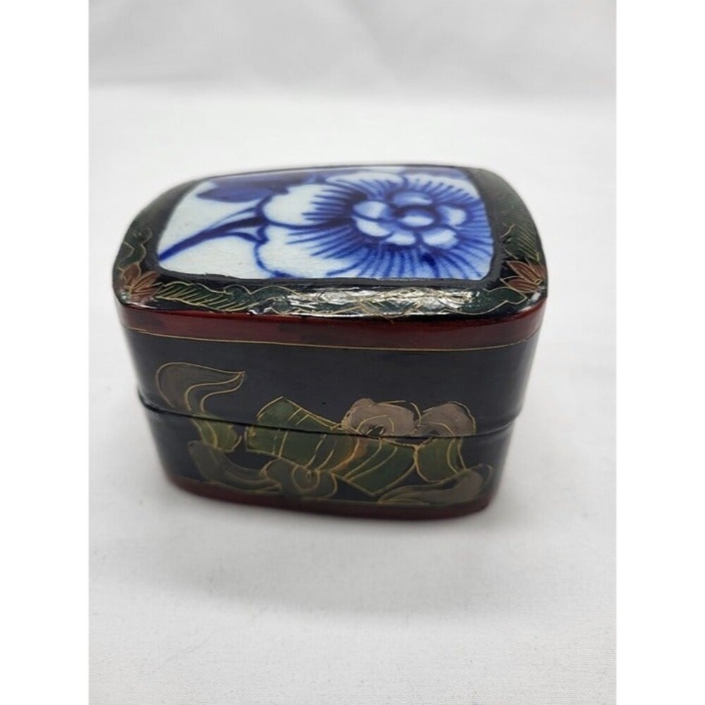 Chinese Shard Box